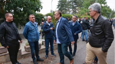 Вспышка напряжения у &ldquo;Боянского сарая&rdquo; Ахмеда Догана