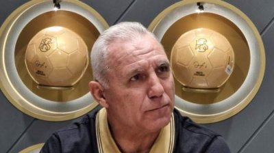 Легенда футбола Христо Стоичков посетит Молдову и встретится с местными болгарами