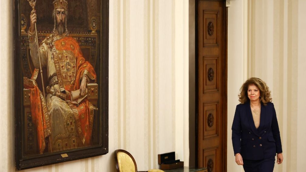 Илияна Йотова стала первой женщиной на посту президента Болгарии