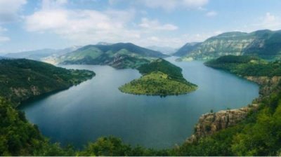 Болгария предлагает Греции пятилетнее соглашение на воды реки Арда