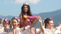 Царица роз - посол доброй воли Болгарии во всем мире