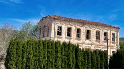 Кирпич, глина и ностальгия - село Мандрица и его необыкновенные дома