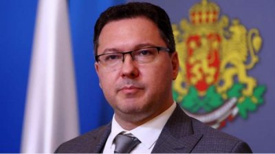 Министр внутренних дел благодарит всех, кто борется с пожарами в стране