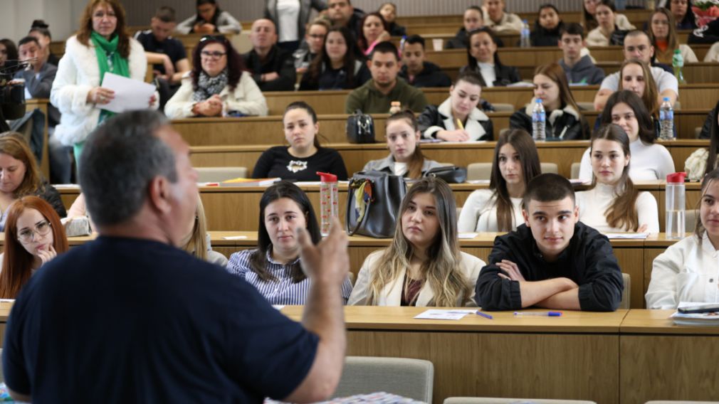 Растет число иностранных студентов в Болгарии