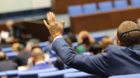 Парламент отбросил вето президента на Закон о НДС