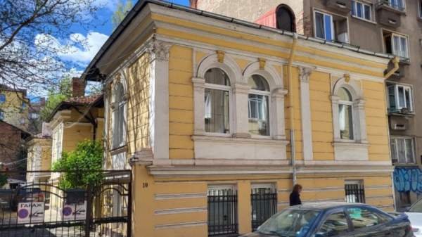 Мэр Васил Терзиев потребовал, чтобы эмблематическим зданиям Софии был восстановлен статус недвижимых культурных ценностей