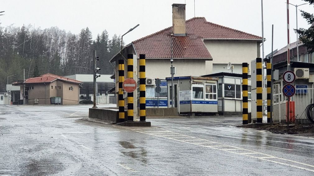 Водители грузовиков заблокировали пограничные переходы с Сербией и РСМ