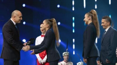 Сестры Колев &ndash; лауреаты премии "Золотой клоун" Монте-Карло, были награждены также президентом