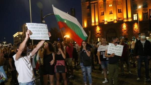 Четвертый вечер подряд в Софии пройдет антиправительственный протест