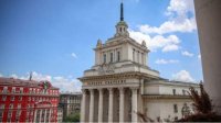 82 % болгар считают, что НС выбирает приближенных к политическим силам лиц