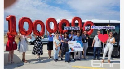 Аэропорт Бургаса встретил миллионного пассажира 2025 года
