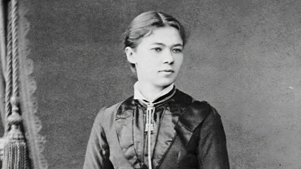 Д-р Тота Венкова и миссия о памятнике первой болгарке с дипломом медика