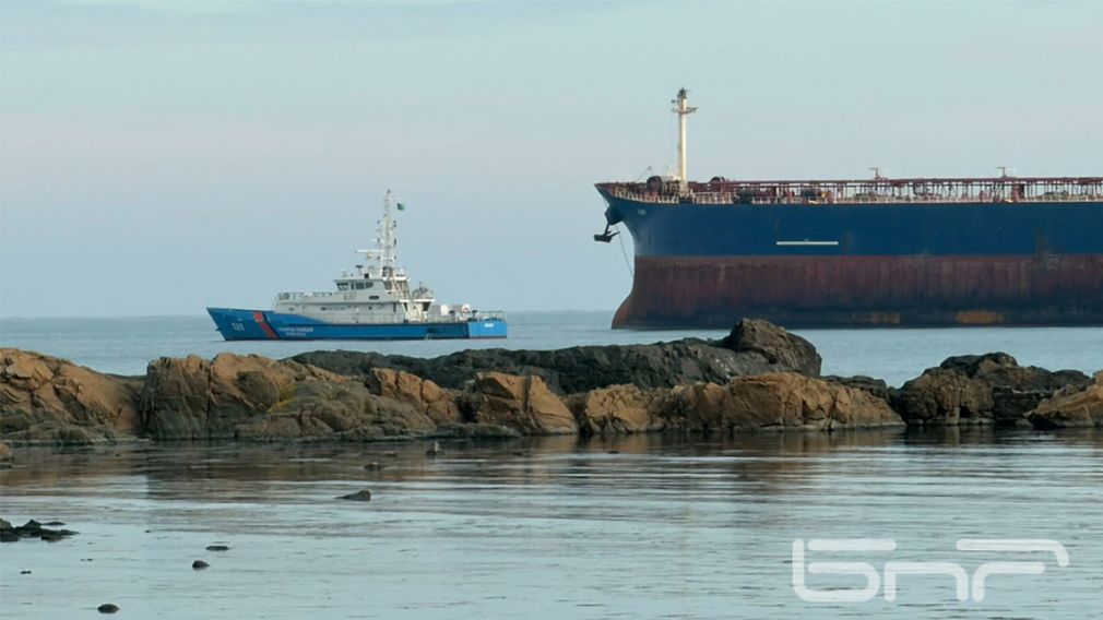 «Пограничная полиция» провела проверку танкера у Ахтополя