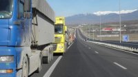 Трафик проезда через границу с Турцией остается нагруженным