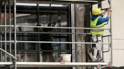 Главная инспекция труда приостановила 370 объектов из-за нарушений правил