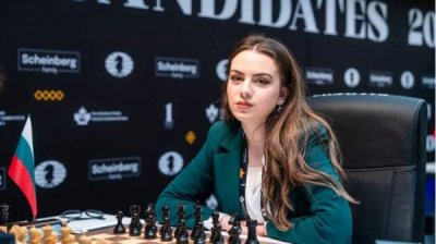 Салимова одержала первую победу на турнире претенденток-2024