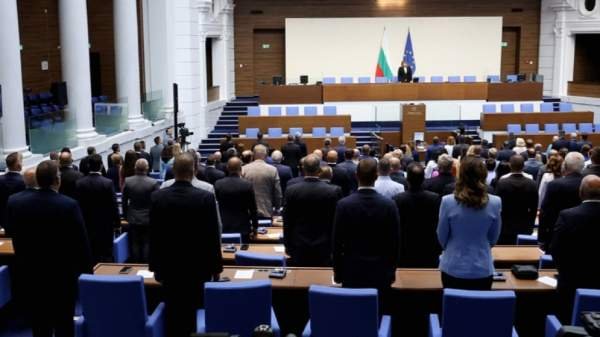 Депутаты Народного собрания собрались на первое после каникул заседание осенней сессии