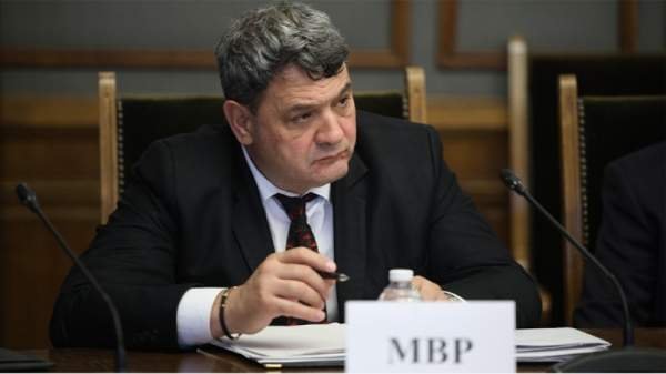 Президент не согласился снять с поста главного секретаря МВД