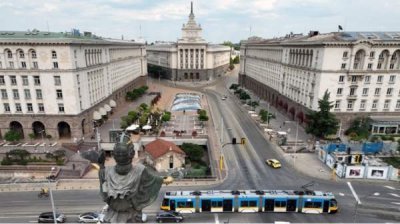 Правительство увеличит субсидию для городского транспорта в Софии, чтобы прекратить забастовку