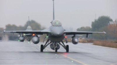 Болгария потребовала от США отсрочки платежа по договору о F-16