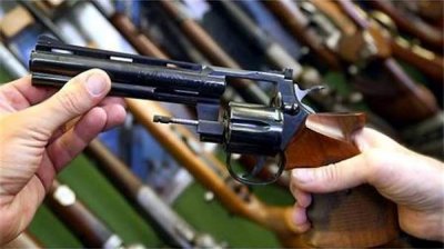 &bdquo;За&rdquo; и &bdquo;против&rdquo; более либерального режима на приобретение оружия