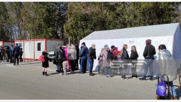 Туроператоры вводят в заблуждение украинских беженцев, что их разместят в болгарских отелях