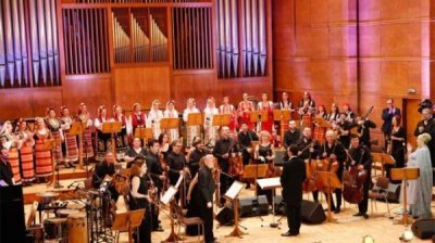 Болгария поздравила всех болгар в мире исполнением хора "Мистерия болгарских голосов"