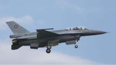 Начались полеты нового F-16