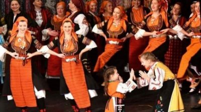 "В зеркале воды" &ndash; музыкально-танцевальный рассказ о любви, смерти и ревности