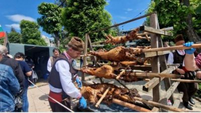 Чеверме и каба-волынки в сердце гор Родопы &ndash; вкусный праздник в Златограде