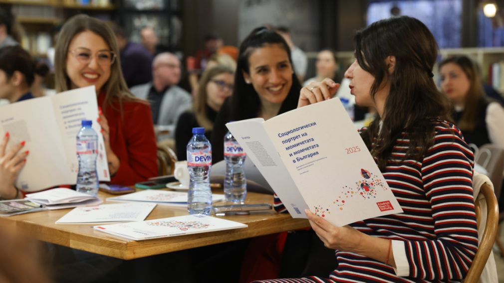 Молодые люди мало интересуются политикой и боятся войны