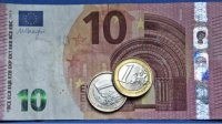 Определены лица, имеющие право на выплаты в размере 12 евро день из-за Covid-19