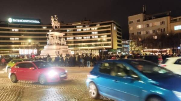 Протест против бумажного бюллетеня