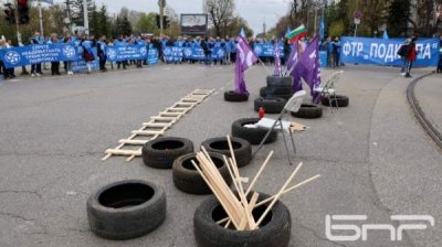 Минфин: Обеспечение зарплат служащих муниципальных предприятий не наша обязанность