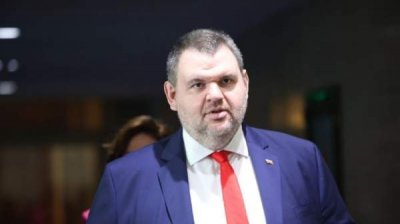 Лидер "ДПС-Новое начало" Пеевски: Никто не может сегрегировать наших избирателей