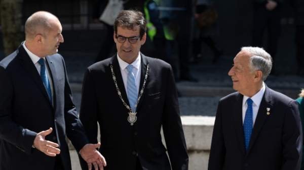 Президент Радев получил Почетный ключ от Порту