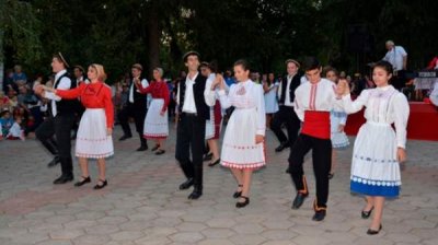 &laquo;Бал&raquo; в селе Бырдарски-Геран демонстрирует традиции банатских болгар