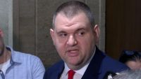 Делян Пеевски требует пересмотра необходимости его охраны со стороны НСО
