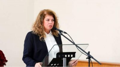 Вице-президент Илияна Йотова назвала новое Народное собрание "нелегитимным"