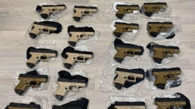 Двух грузинских граждан обвинили в трафике боевых пистолетов