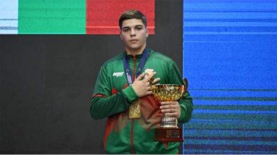 Персиян Генов стал чемпионом Европы по боксу среди школьников в Будве