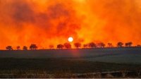 Опасность возникновения пожаров остается