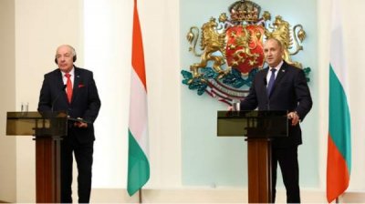 Президент Венгрии находится с двухдневным визитом в Болгарии