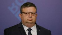 Парламент принял отставку председателя антикоррупционной комиссии Сотира Цацарова