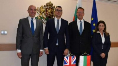 Комиссар по торговле Великобритании с Европой находится с визитом в Болгарии