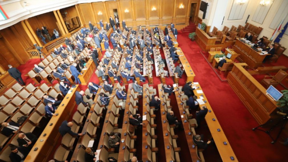 Государственный бюджет актуализирован, одобрены поправки к Закону о чрезвычайном положении