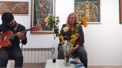 Десислава Цветкова и ее поэтические сопоставления Болгарии и Объединенной Европы