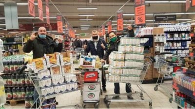 &laquo;Сердца нас ведут&raquo; &ndash; кампания в поддержку одиноких пожилых людей