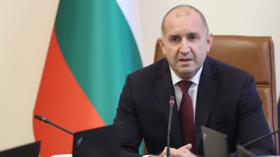 Премьер категоричен, что София прекращает предоставление военной помощи Киеву