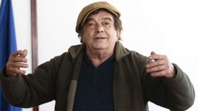 Актер Николай Николаев смеется, чтобы лечить будущее Болгарии